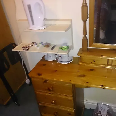 Oyo Rose & Crown Bainbridge