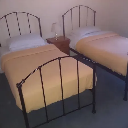 Oyo Rose & Crown Hotel Bainbridge