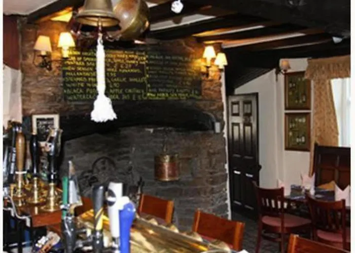 Hotel Oyo Rose & Crown Hotel