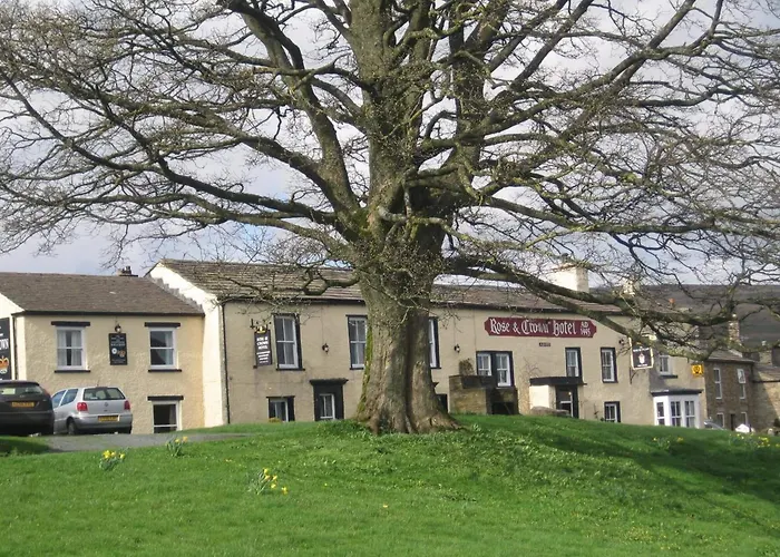 Hotel Oyo Rose & Crown Hotel