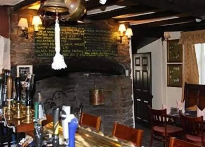 Oyo Rose & Crown Hotel 2* Bainbridge