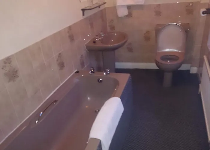 Oyo Rose & Crown Hotel Hotel Bainbridge