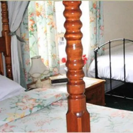 Oyo Rose & Crown Hotel Bainbridge