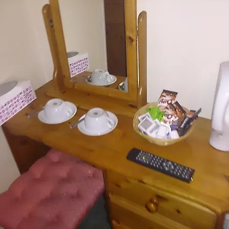 Hotel Oyo Rose & Crown Hotel