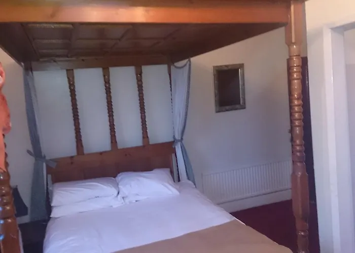 酒店 Oyo Rose & Crown Bainbridge